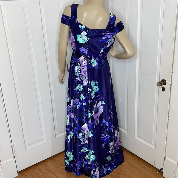 Sangria•Floral Printed A-Line Dress - Picture 8 of 14